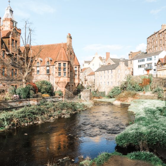 A Photographic Guide To Edinburgh